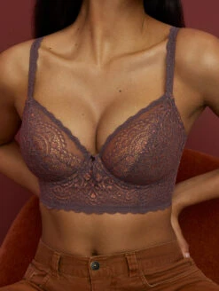 PrimaDonna Twist I Do Longline Bra 9 PrimaDonna Twist I Do Longline Bra -FOREVER YOUR LINGERIE 01016067PlungeLonglineBraToffeeFrontLifestyle2