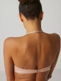Simone Perele Non Wire Bralette 10 Simone Perele Non Wire Bralette -FOREVER YOUR LINGERIE 13V253SimonePereleNonWireBralettePeauRoseBackHalter