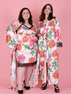 Kilo Brava The Satin Maxi Robe -FOREVER YOUR LINGERIE 17015TheSatinMaxiRobeFloralPrintFrontEdit