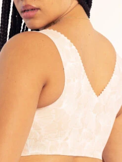 Evelyn & Bobbie The Evelyn Bra 12 Evelyn & Bobbie The Evelyn Bra -FOREVER YOUR LINGERIE EvelynandBobbieTheEvelynChampagneGinkgoBack