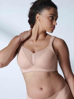 Simone Perele Harmony Underwire Sports Bra 8 Simone Perele Harmony Underwire Sports Bra -FOREVER YOUR LINGERIE SimonePereleHarmonyUnderwireSportsBraRoseYogi1SA262FrontAlt