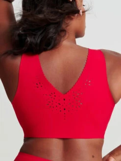 Evelyn & Bobbie The Evelyn Bra 16 Evelyn & Bobbie The Evelyn Bra -FOREVER YOUR LINGERIE TheEvelynBraRubyBackDetails