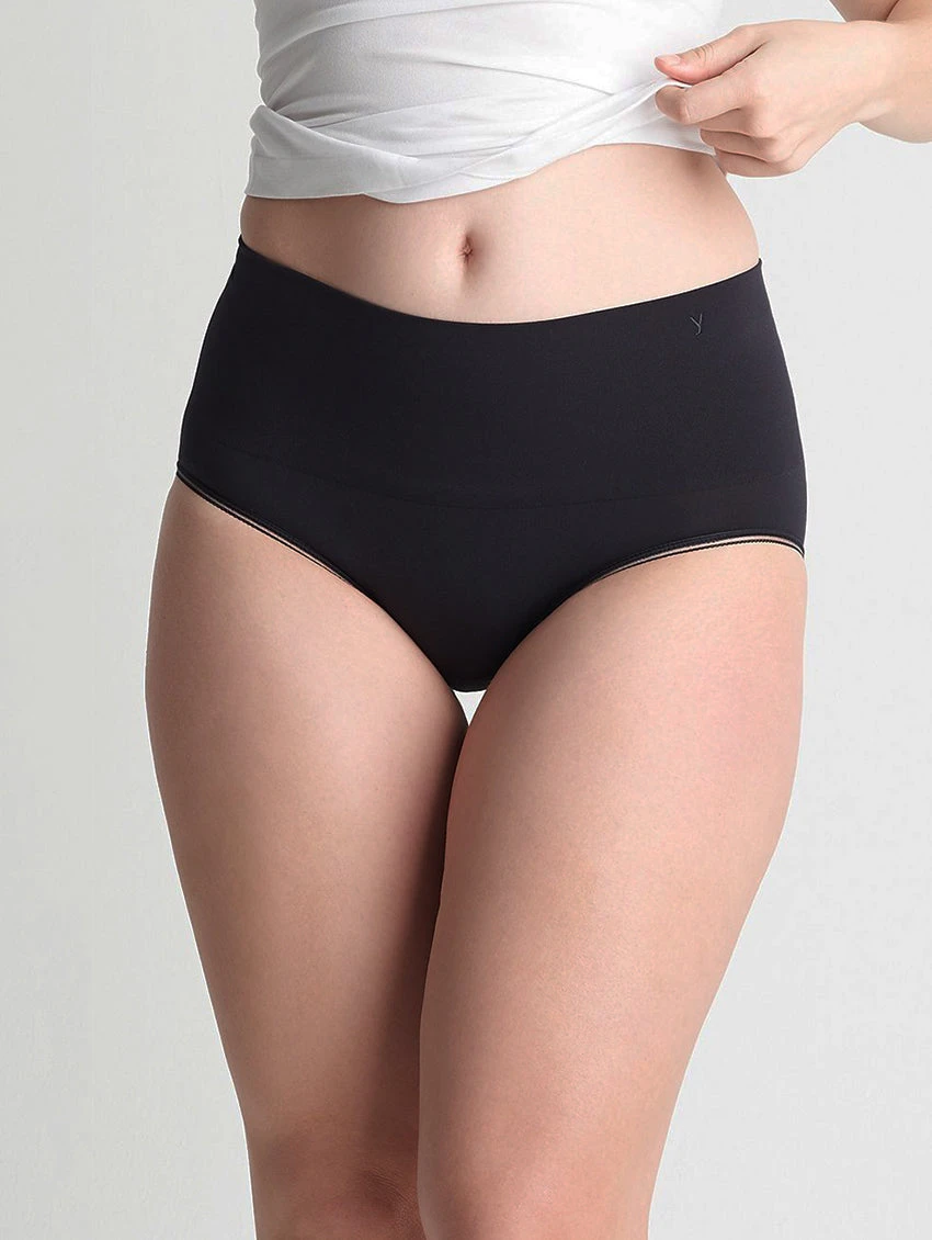 Yummie Seamless Shaping Brief 3 Yummie Seamless Shaping Brief