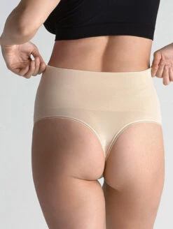 Yummie Seamless Shaping Thong 7 Yummie Seamless Shaping Thong -FOREVER YOUR LINGERIE Yummie Seamless Shaping Thong S 3 18464006 a902 421b a1b6 a102281ceeee